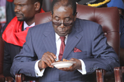 کناره‌گیری موگابه از ریاست‌جمهوری زیمبابوه