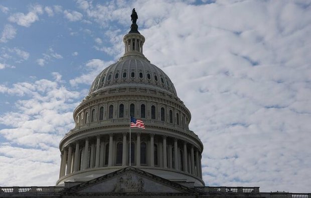 تصویب لایحه‌ای در سنای آمریکا برای محدودسازی اقدامات نظامی ترامپ در ونزوئلا
