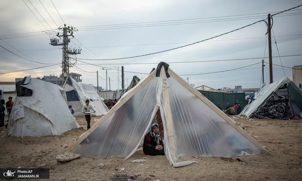 گزارش گاردین از زمستان سخت غزه / آنها که از بمباران نجات یافتند در سرما جان خواهند داد