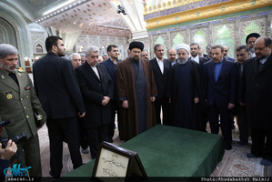 تجدید میثاق رییس جمهوری و اعضای هیئت دولت با آرمان های حضرت امام(س) 