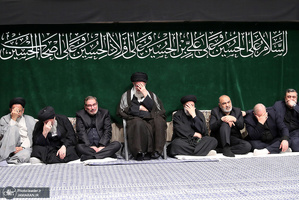 آخرین شب مراسم عزاداری حضرت اباعبدالله الحسین(ع) در حسینیه امام خمینی(ره)
