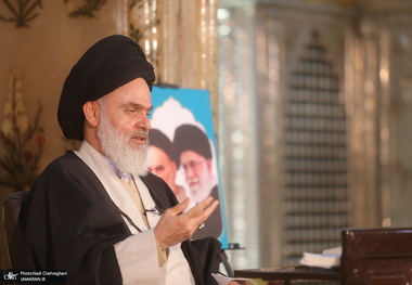 آیت‌الله حسینی بوشهری: بمباران مناطق مسکونی با هدف ضربه زدن به تاب‌آوری مردم است
