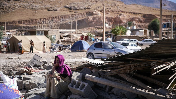 «عیدی» مددجویان زلزله‌زده کرمانشاه 3 برابر می شود