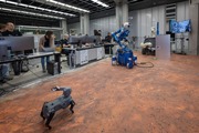 کنترل یک سگ رباتیک از فضا
