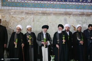 آئین خطبه خوانی شب شهادت امام رضا (ع) در حرم مطهر رضوی