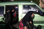 سرویس دانش آموزان در شیراز واژگون شد