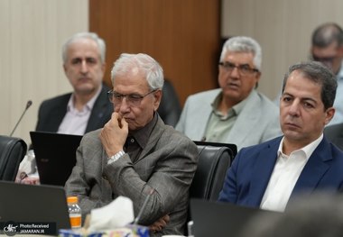 ربیعی، دستیار پزشکیان: مسئله بنزین تنها یک موضوع اقتصادی یا فنی نیست/ هر تصمیمی در این حوزه، اگر بدون شناخت ابعاد اجتماعی آن گرفته شود، ممکن است با پیامدهایی روبه‌رو شود که پیش‌بینی و مدیریت آنها دشوار باشد