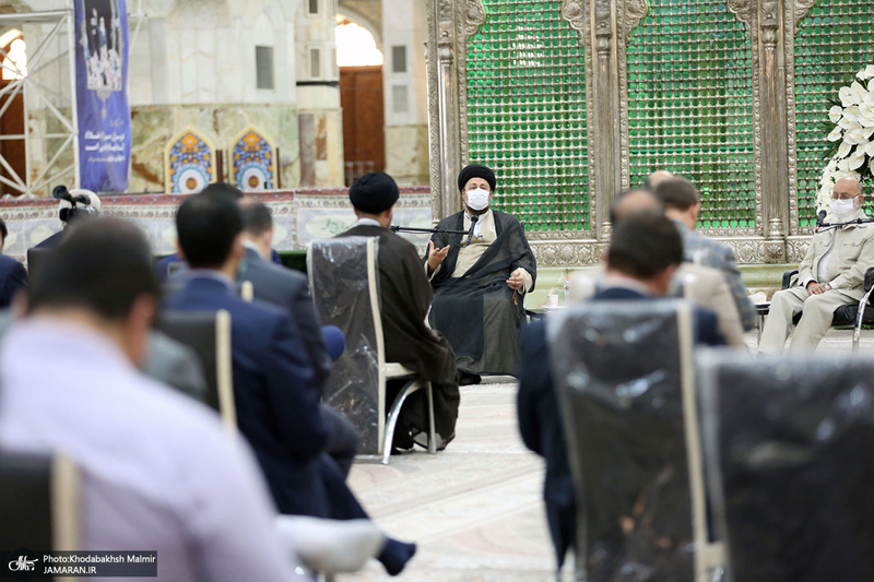 تجدید میثاق رئیس و اعضای دوره جدید شورای اسلامی شهر تهران با آرمان های امام خمینی(س)