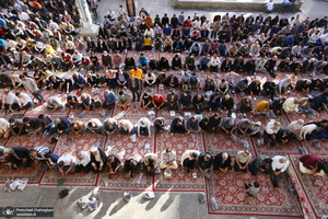 نماز عید سعید فطر در حرم مطهر حضرت معصومه (س)