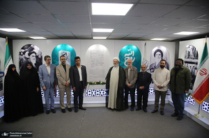 رونمایی از کتاب «روح الله» با تقریظ رهبر انقلاب