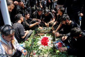 مراسم چهلمین روز شهدای جنگ تحمیلی ۱۲ روزه در قطعه 42 بهشت زهرا (س)