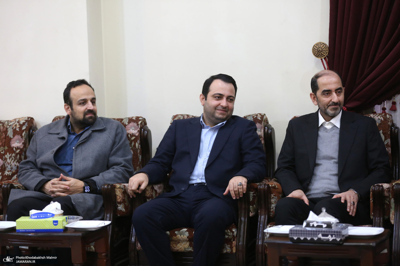 دیدار وزیر اقتصاد  جمعی از مدیران بانک ها با سید حسن خمینی