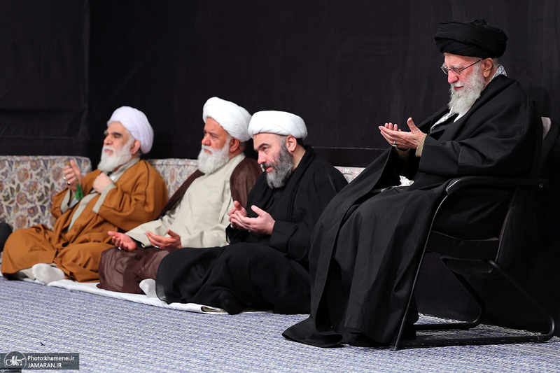 اولین شب مراسم عزاداری حضرت فاطمه‌زهرا (س) در حسینیه امام خمینی