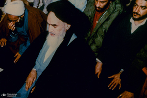 تصاویر منتشر نشده از مرحوم حجت الاسلام و المسلمین سیّدعلی‌اکبر محتشمی‌پور(ره)