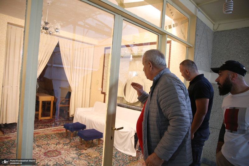 بازدید رئیس انجمن نمایندگان بازنشسته مجلس ترکیه  از بیت امام خمینی (س) در جماران
