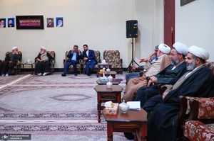 تجدید میثاق جمعی از مدیران و کارکنان بنیاد مسکن انقلاب اسلامی با آرمان های امام خمینی (س)