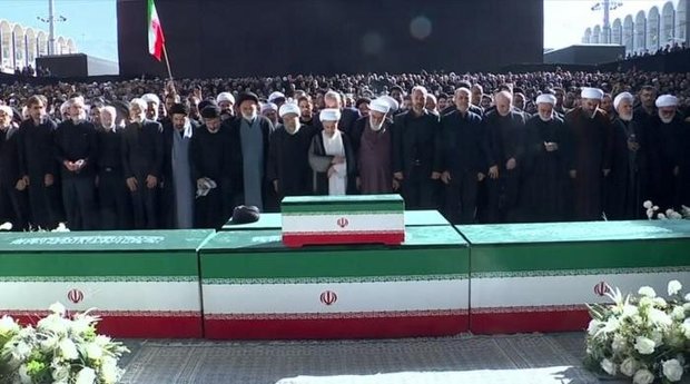 امام شہید آیت اللہ سید علی خامنہ ای کی نماز جنازہ ادا کردی گئی

