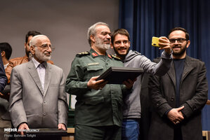 همایش بازگشت مدال های المپیاد به اهدا کنندگان + تصاویر