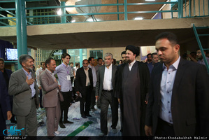 دیدار برگزیدگان هجدهمین کنگره پرسش مهر ریاست جمهوری با یادگار امام