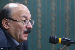 سلسله نشست های دینداری و دین گریزی در ایران امروز / بیژن عبدالکریمی