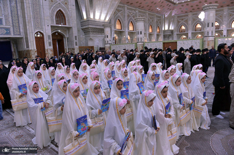 مراسم جشن تکلیف فرزندان کارکنان معاونت آماد و پشتیبانی سپاه در حرم مطهر امام خمینی(س)