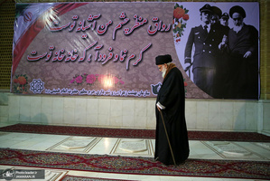 حضور رهبر معظم انقلاب در مرقد مطهر امام خمینی(س) و گلزار شهیدان