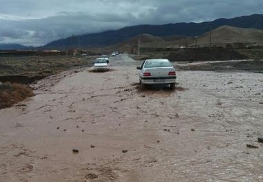 بارش باران به آران‌وبیدگل خسارت‌هایی وارد کرد