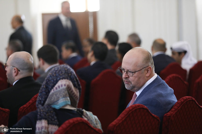 نشست وزیر امور خارجه با سفرا و کارداران و روسای نمایندگی های خارجی و بین‌المللی مقیم تهران