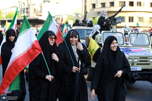 راهپیمایی دختران «جان‌فدای ایران» -۱