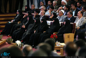 همایش آیت الله هاشمی و هشت سال دفاع مقدس