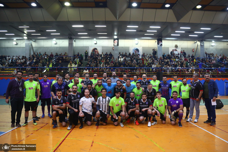 مسابقه فوتسال خیریه بین تیم هنرمندان و منتخب بنیاد حضرت زینب (س)