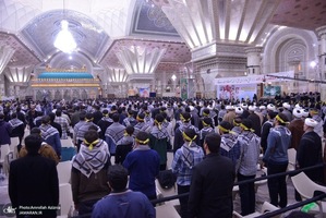 گردهمایی مسئولین بسیج دانشجویی و طلاب بسیجی در حرم امام با سخنرانی رئیس‌جمهور پزشکیان (12)