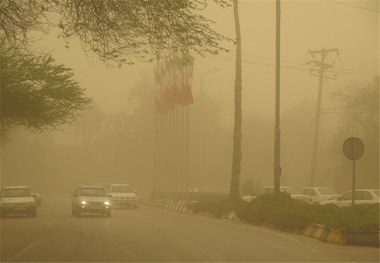 گرد و خاک استان مرکزی را فرا می گیرد