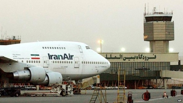 تعلیق پروازهای فرودگاه مشهد به دلیل کاهش دید