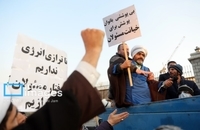 تجمع مقابل مجلس برای قانون حجاب (6)