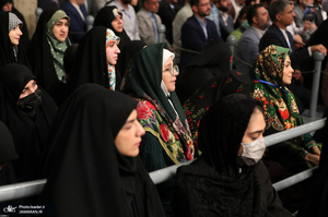 دیدار مسئولان نظام و مهمانان کنفرانس وحدت اسلامی با رهبر معظم انقلاب