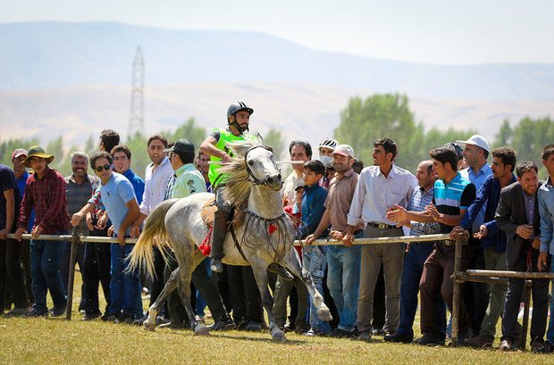 جشنواره فرهنگی ـ ورزشی ورزقان برگزار شد