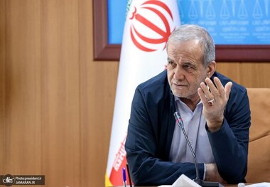 پزشکیان پاسخ ترامپ را داد: ما عامل جنگیم یا شما که آمدید بمب و موشک به کشورهای منطقه بفروشید؟ ما را می‌ترسانید؟ ما این مملکت را آباد خواهیم کرد و با قدرت آن را خواهیم ساخت