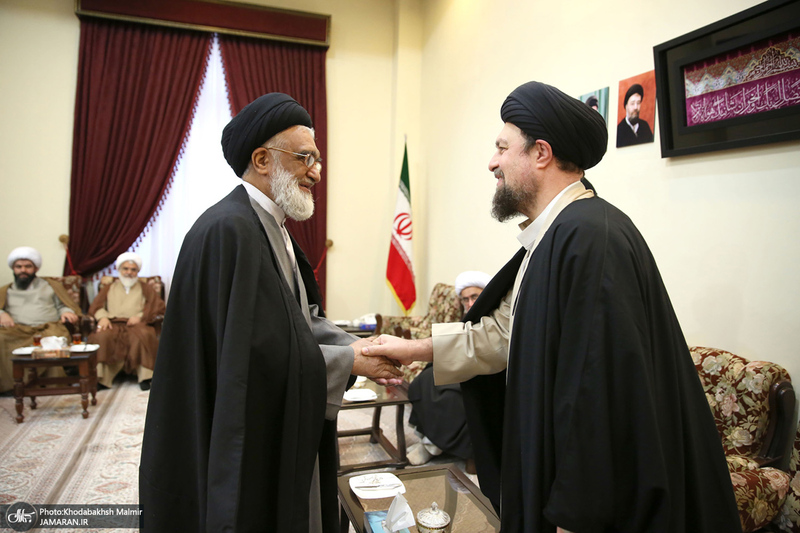 حاشیه تجدید میثاق اعضای مجلس خبرگان رهبری با آرمان های امام خمینی (س)