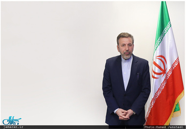 واکنش واعظی به مقایسه «بگم، بگم»احمدی نژاد با «می‌گویم»روحانی