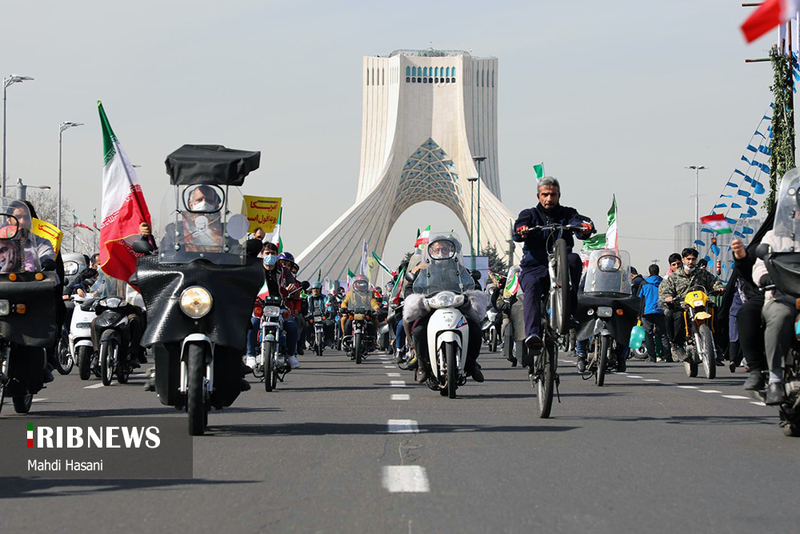 راهپیمایی 22 بهمن در تهران -2