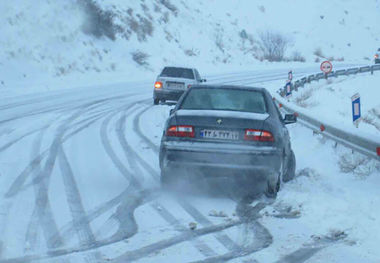 کولاک شدید مسیرهای ارتباطی زنجان را دربر گرفت