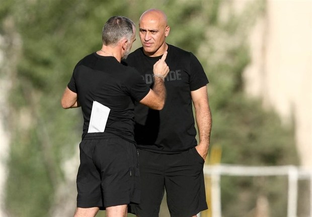 سبقت منصوریان از مجتبی حسینی برای سرمربیگری ذوب‌آهن

