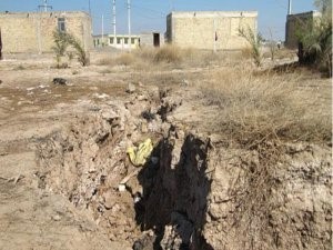 پدیده سنگ افتان و موریانه ها منازل روستایی خراسان شمالی را تهدید می کند