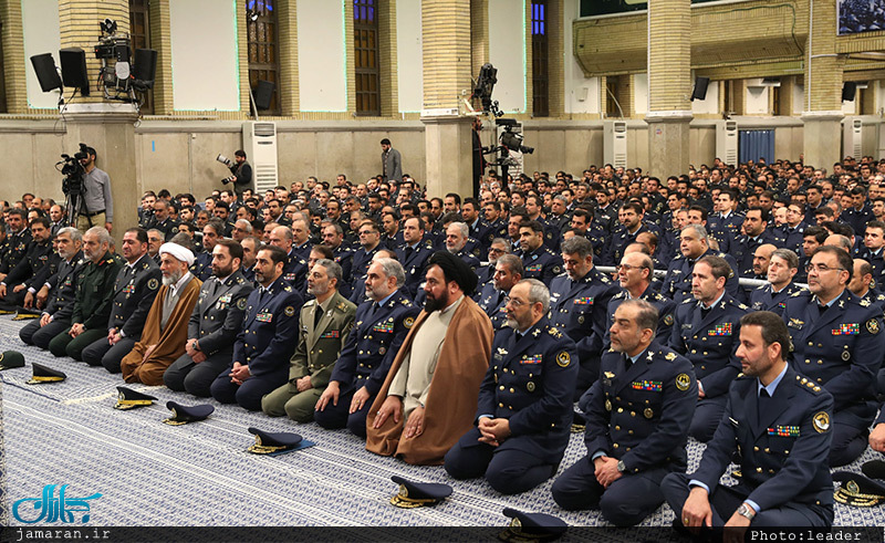 دیدار فرماندهان نیروی هوایی و پدافند هوایی ارتش با رهبر معظم انقلاب