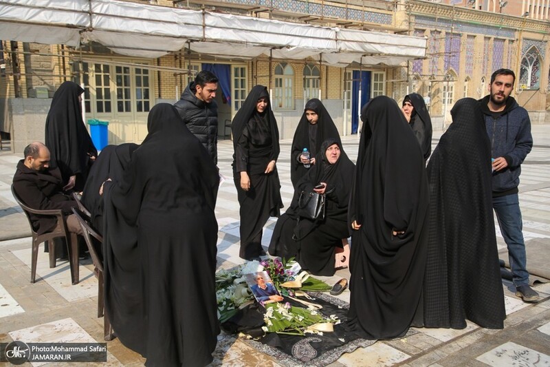 مراسم تشییع و خاکسپاری پدر دکتر جوادی یگانه