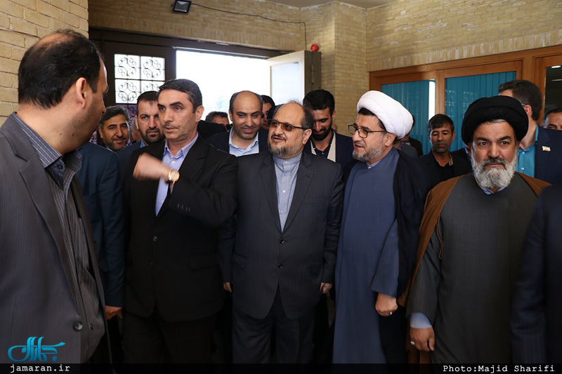 بازدید وزیر صنعت، معدن‎ و تجارت از بیت تاریخی امام در خمین