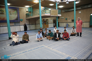 بازدید جمعی از خبرنگاران کشور هند از بیت امام خمینی (س) در جماران