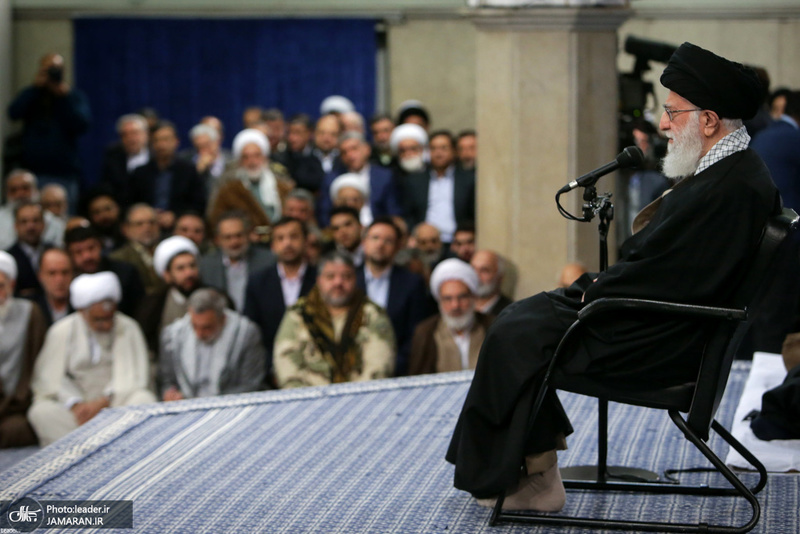 دیدار مسئولان نظام و میهمانان کنفرانس وحدت اسلامى‌ با رهبر معظم انقلاب