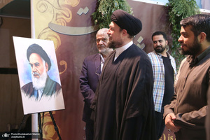 بازدید سیدحسن خمینی از  کارگاه طراحی زندگی سیاسی و عرفانی امام خمینی (ره) در حسینیه جماران